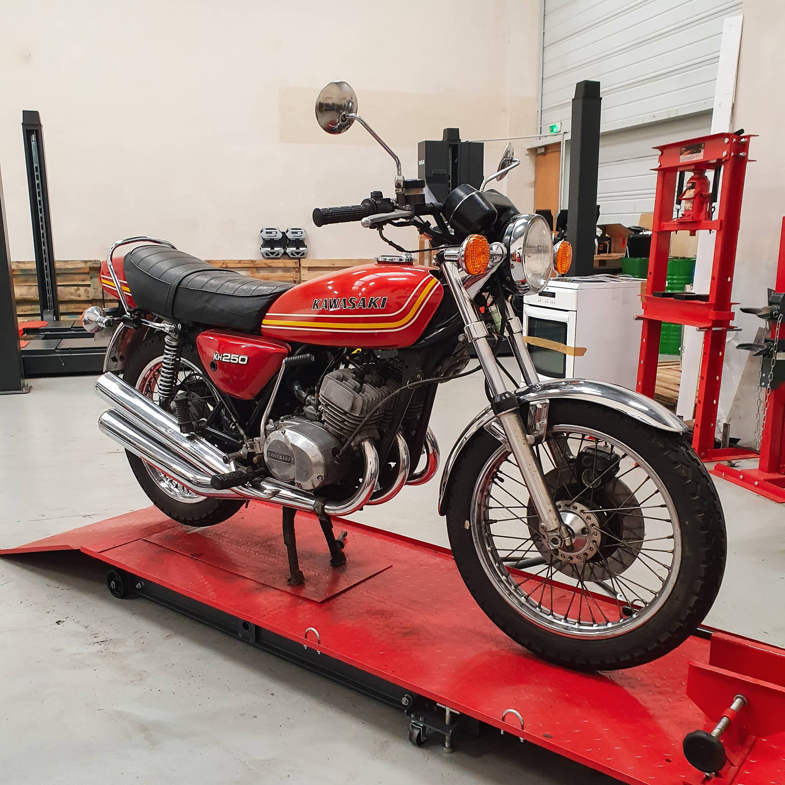 Kawasaki KH 250