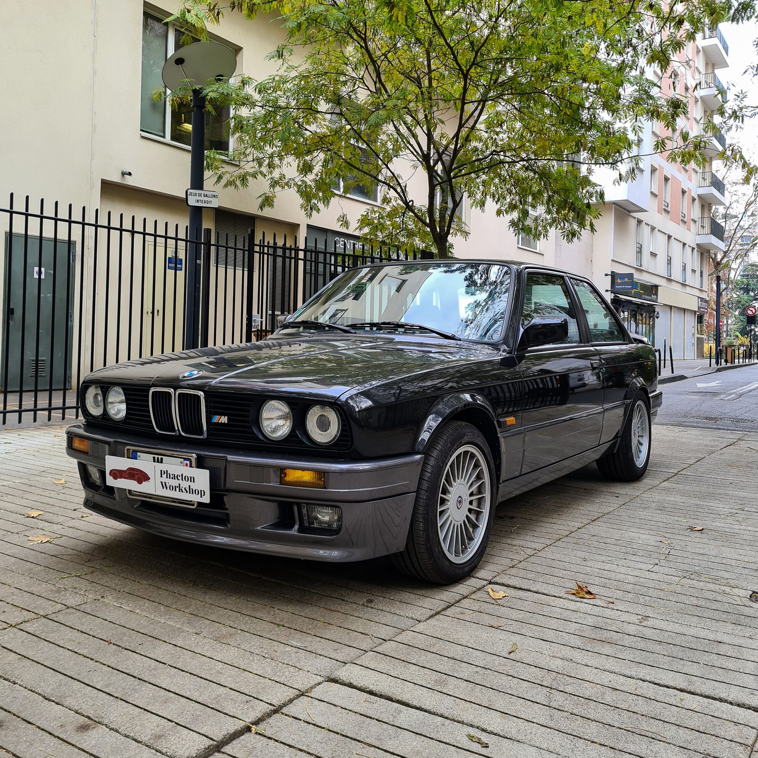 BMW 320i E30 avant