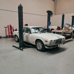 Jaguar XJ6 avant