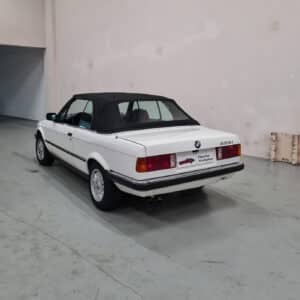 BMW 325i E30 Cabriolet arrière
