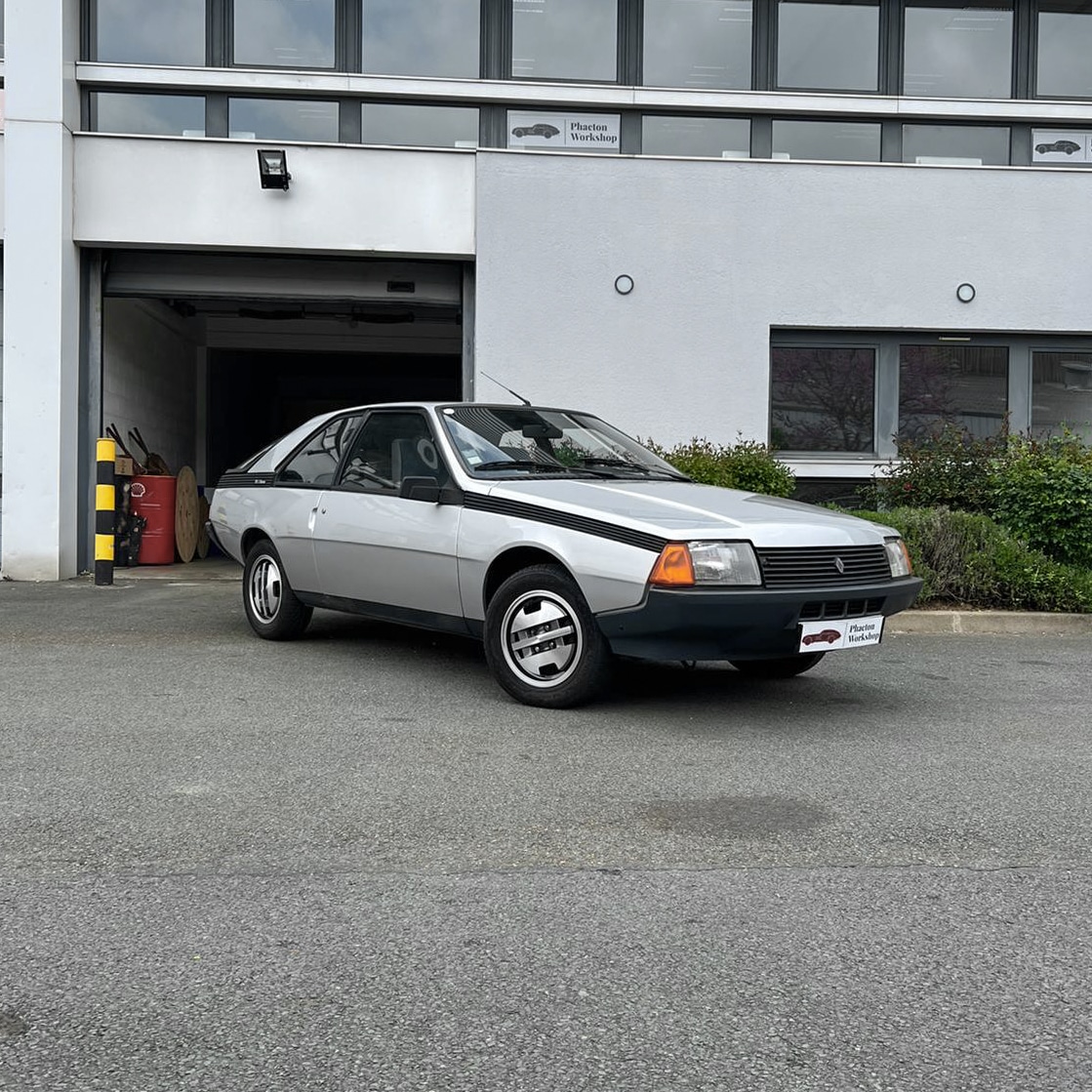 Renault Fuego avant
