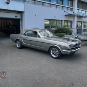 Ford Mustang avant