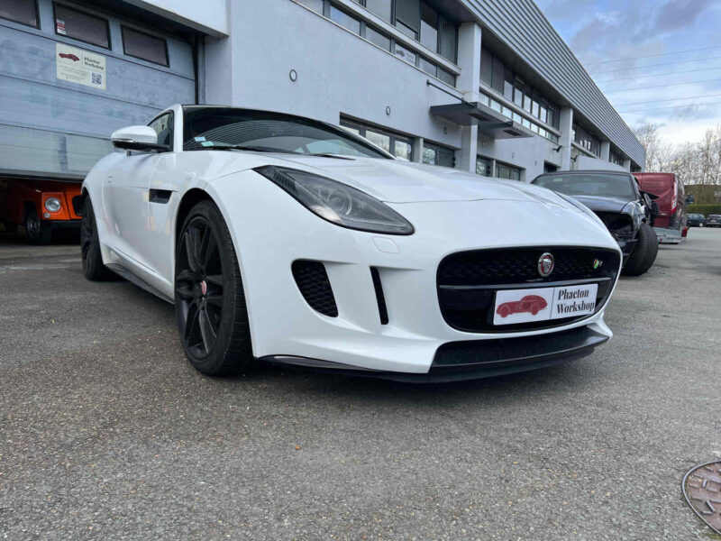 JAGUAR F-TYPE R Coupé 2014