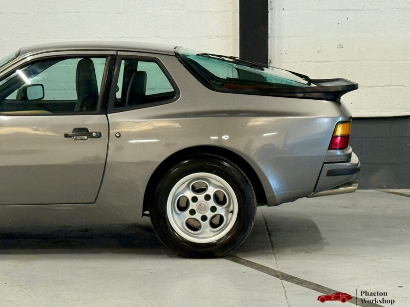 PORSCHE 944 PHASE 2 1986