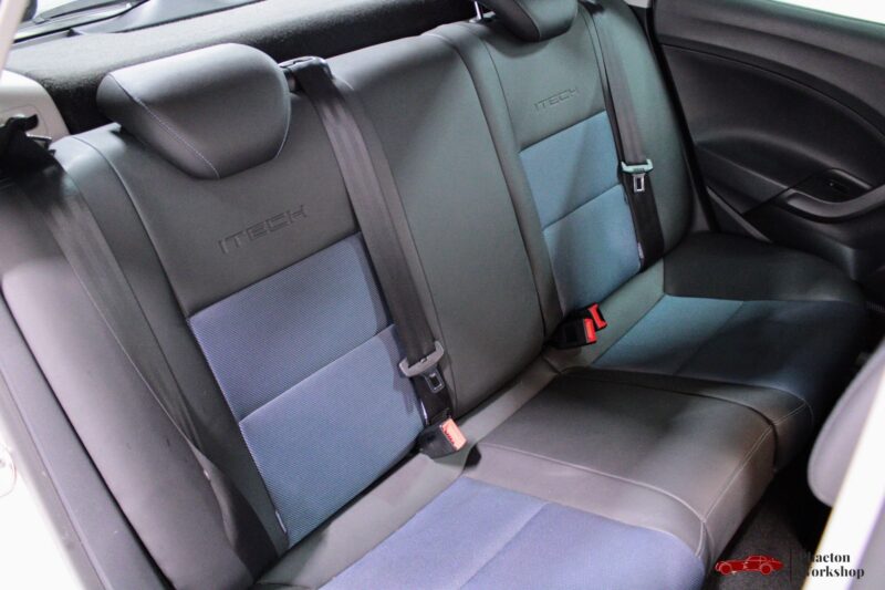SEAT IBIZA 105ch I Tech Plus BVM 5 - Entretien complet à jour 