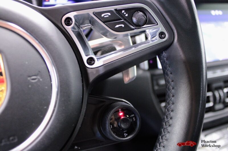 PORSCHE MACAN TURBO 2020