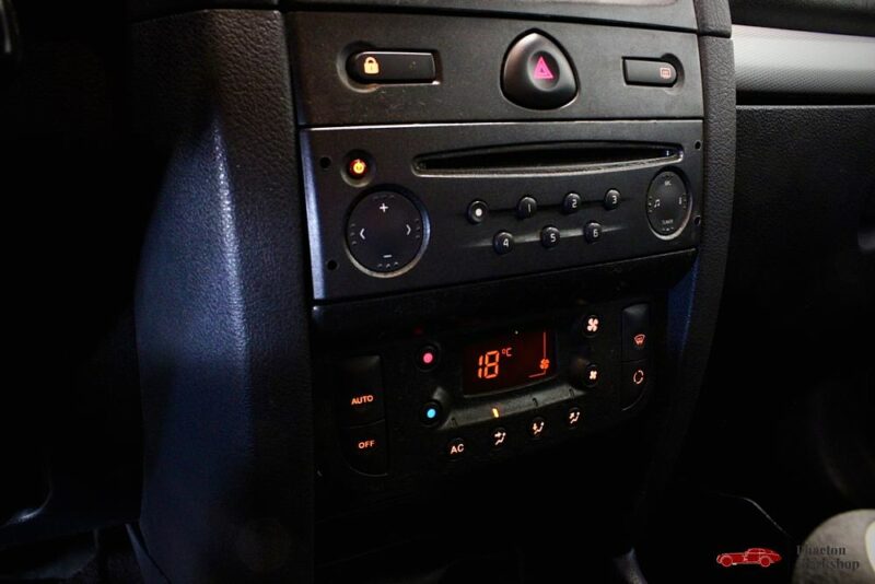 RENAULT CLIO 2 RS PHASE 2  2002