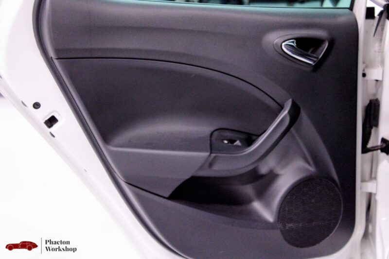 SEAT IBIZA 105ch I Tech Plus BVM 5 - Entretien complet à jour 