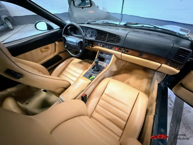 PORSCHE 968 1992