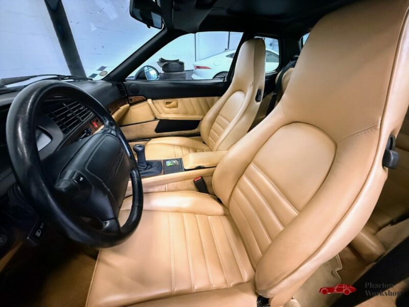 PORSCHE 968 1992