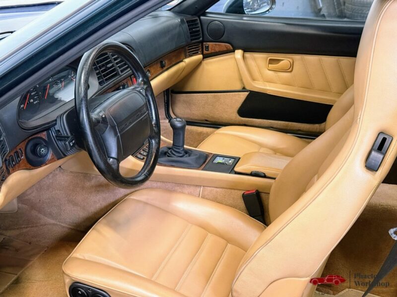 PORSCHE 968 1992