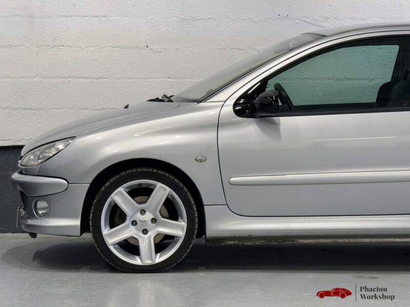 PEUGEOT 206 RC 2004