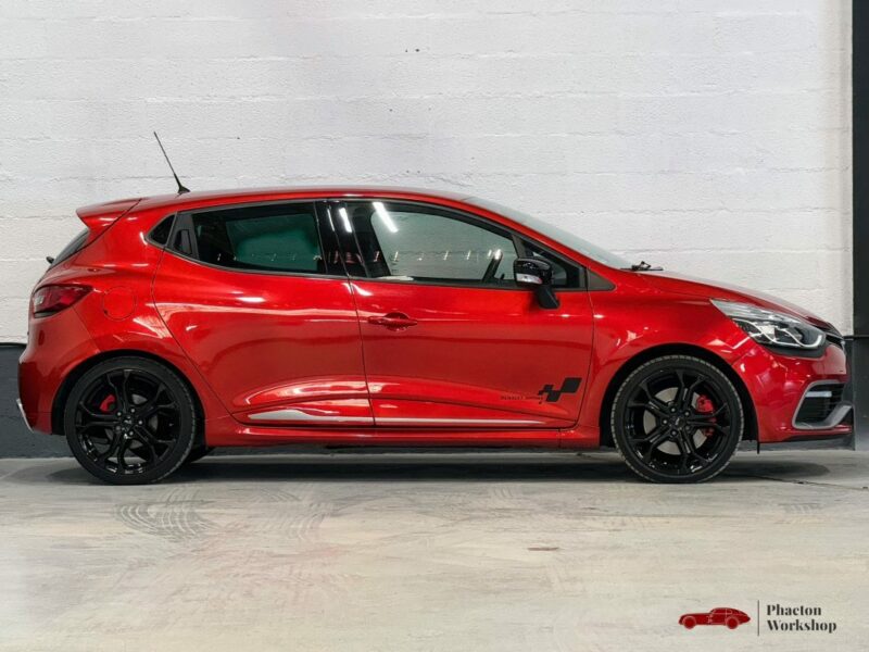 RENAULT CLIO  4 RS 2015
