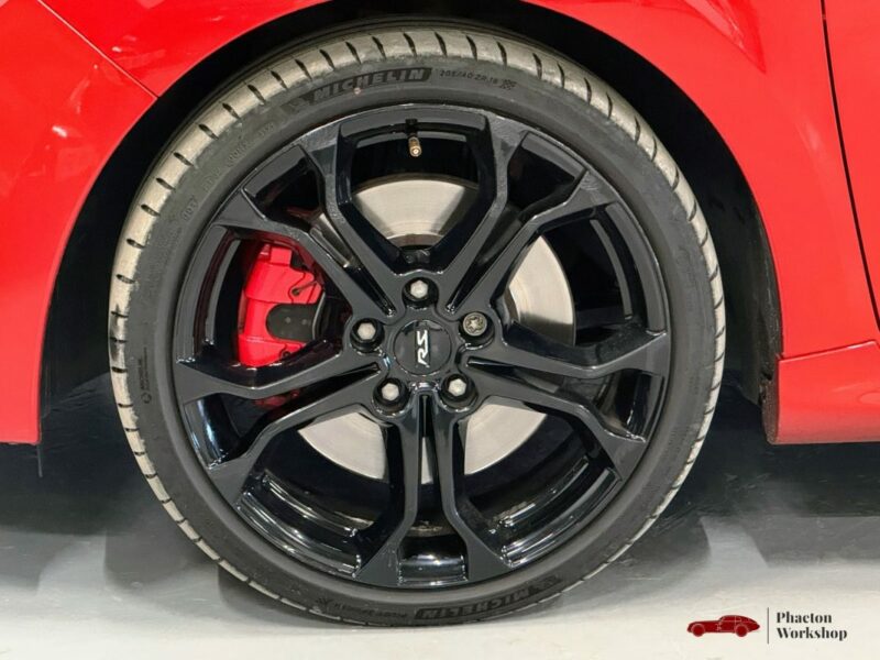 RENAULT CLIO  4 RS 2015