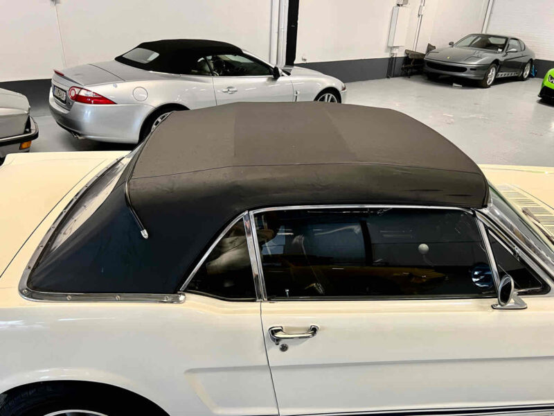 Ford Mustang Cabriolet V8 – 1966 – Boîte 5 rapports Tremec – À restaurer 