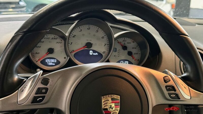 Porsche Cayman S 987.2  3.4 PDK – 320ch – Gris Meteor métallisé