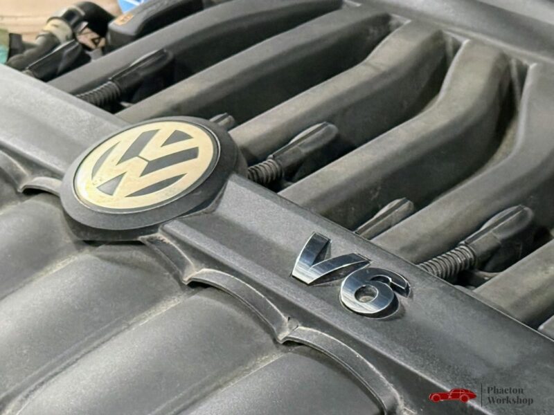 Volkswagen Passat SW 3.6 VR6 – 300CH | DSG | Suspensions pilotées |Régulateur Adaptatif |