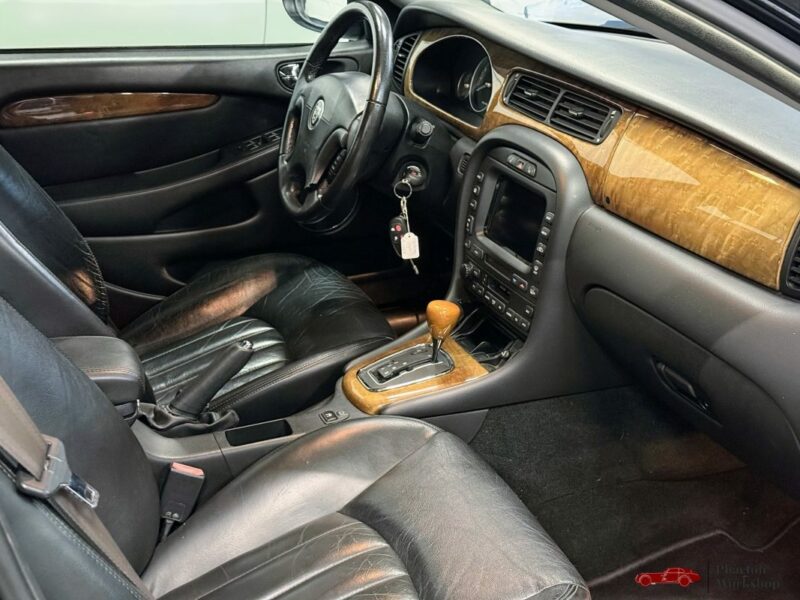 JAGUAR X TYPE V6 3.0L | Révisée entièrement | Élégance et caractère britannique
