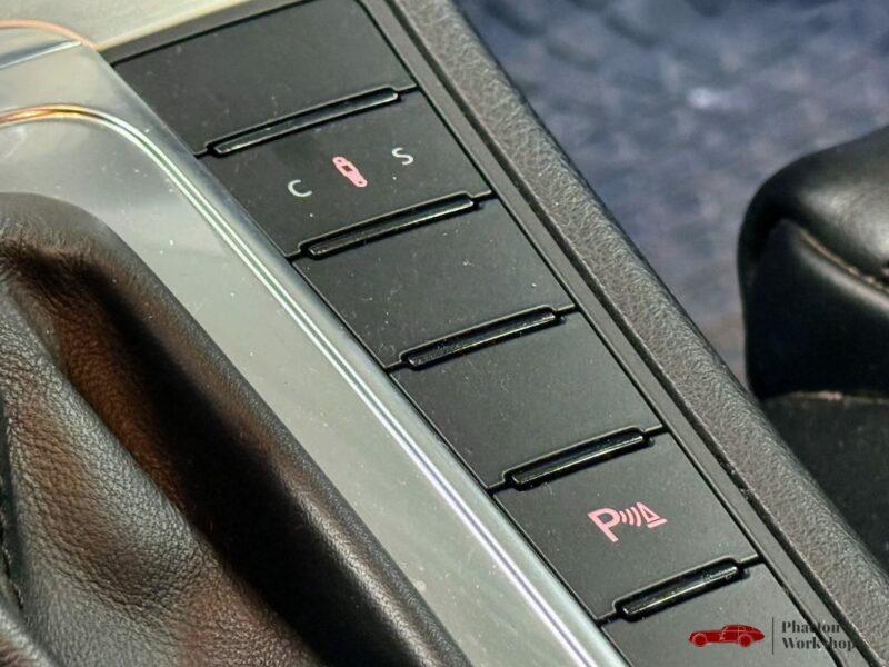 Volkswagen Passat SW 3.6 VR6 – 300CH | DSG | Suspensions pilotées |Régulateur Adaptatif |