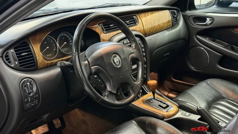 JAGUAR X TYPE V6 3.0L | Révisée entièrement | Élégance et caractère britannique