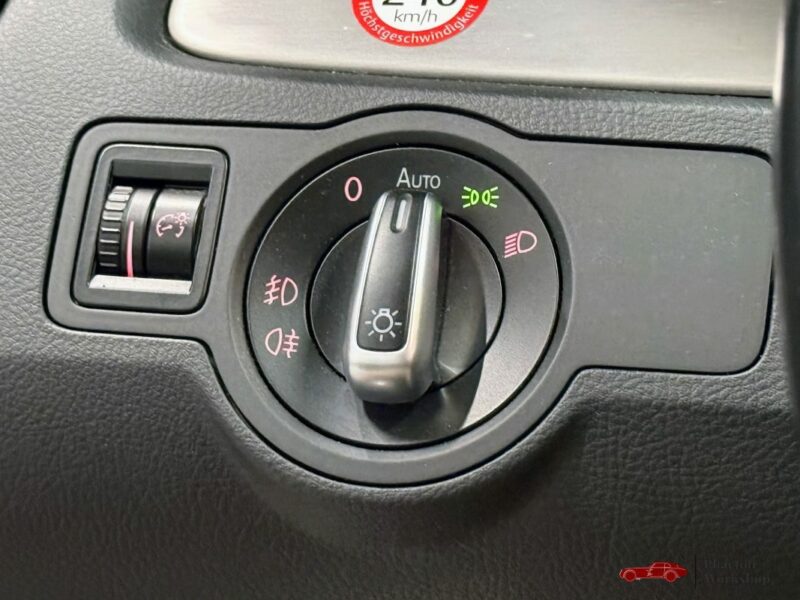 Volkswagen Passat SW 3.6 VR6 – 300CH | DSG | Suspensions pilotées |Régulateur Adaptatif |