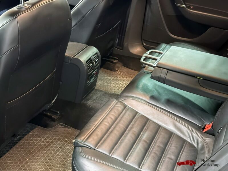 Volkswagen Passat SW 3.6 VR6 – 300CH | DSG | Suspensions pilotées |Régulateur Adaptatif |