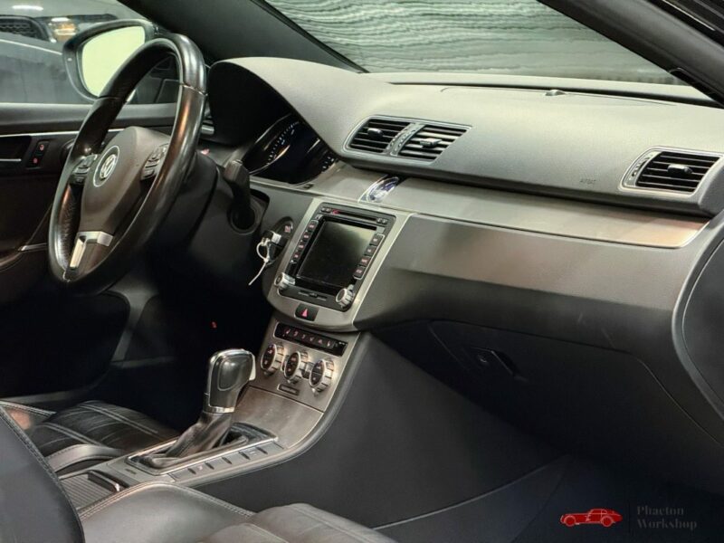 Volkswagen Passat SW 3.6 VR6 – 300CH | DSG | Suspensions pilotées |Régulateur Adaptatif |