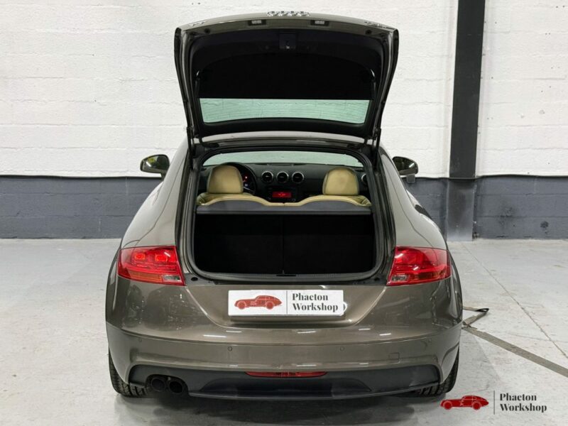 AUDI TT Coupé 1.8 TFSI – 160 ch | Entretien complet | Configuration Audi Exclusive