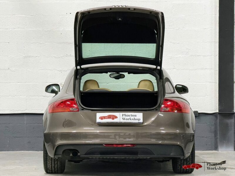 AUDI TT Coupé 1.8 TFSI – 160 ch | Entretien complet | Configuration Audi Exclusive