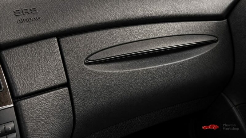 MERCEDES-BENZ CLK 350 AVANTGARDE COUPÉ - TOIT OUVRANT - XENON - SIÈGES ÉLECTRIQUES & CHAUFFANTS