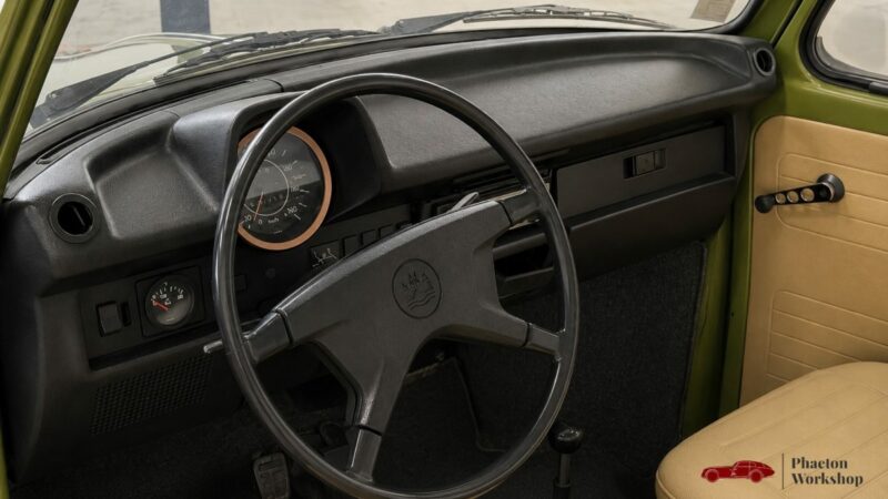 Volkswagen Coccinelle 1303 – 1650 cm³ WEBER – Restomod Mecanic – Green Moss - 4 Freins à disques
