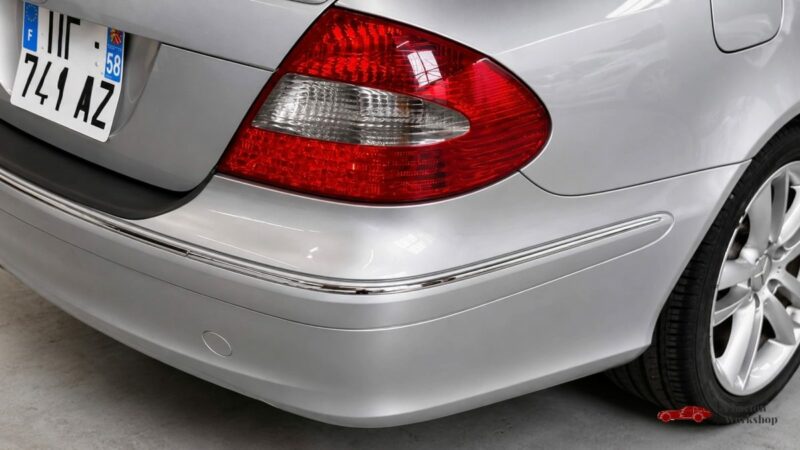 MERCEDES-BENZ CLK 350 AVANTGARDE COUPÉ - TOIT OUVRANT - XENON - SIÈGES ÉLECTRIQUES & CHAUFFANTS