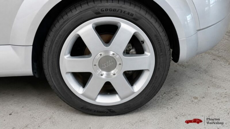 Audi TT 1.8T 180 ch – Carnet complet – Historique exceptionnel