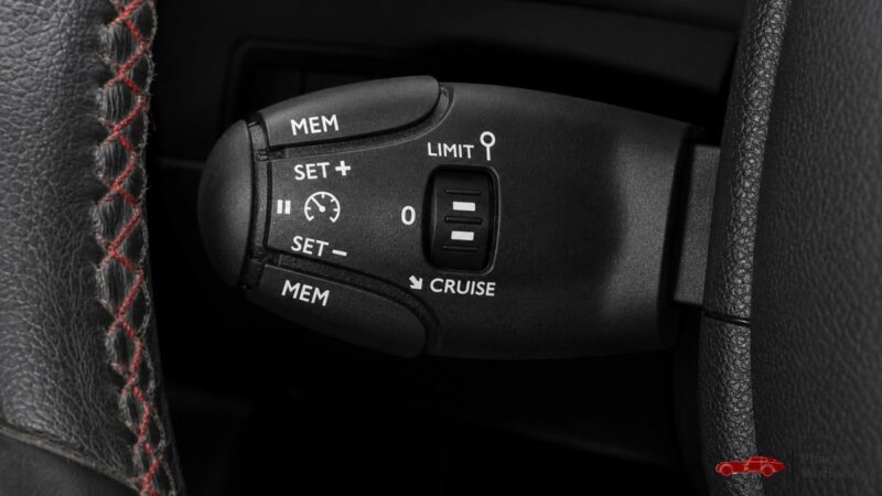 PEUGEOT 308 GTI 270 ch | Différentiel Torsen | Denon | Freins avant neufs | Entretien suivi 