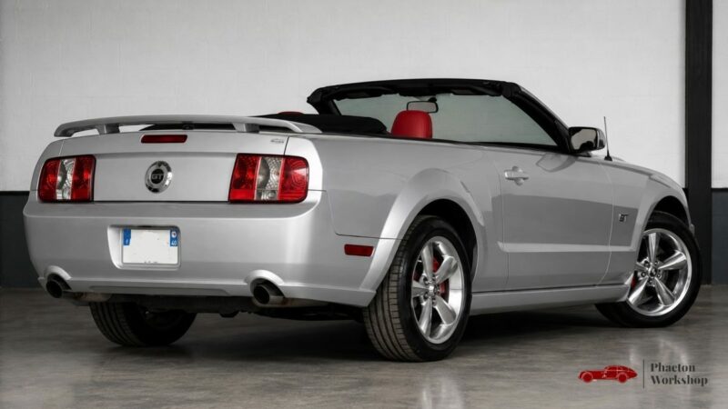 Ford Mustang GT Cabriolet V8 – 80 500 km – Intérieur Rouge – Dynomax – Suivi complet